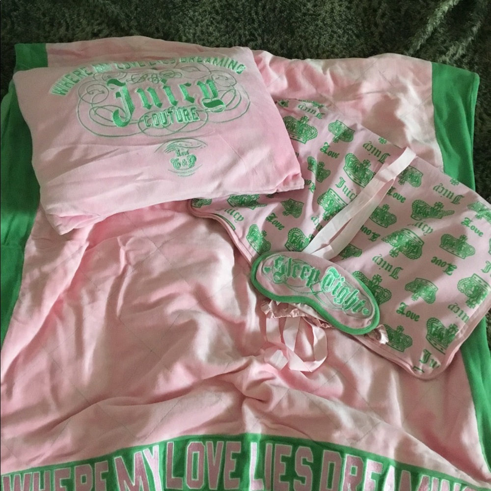 JuIcy Couture HTF TRAVEL PILLOW/BLANKET & MASK